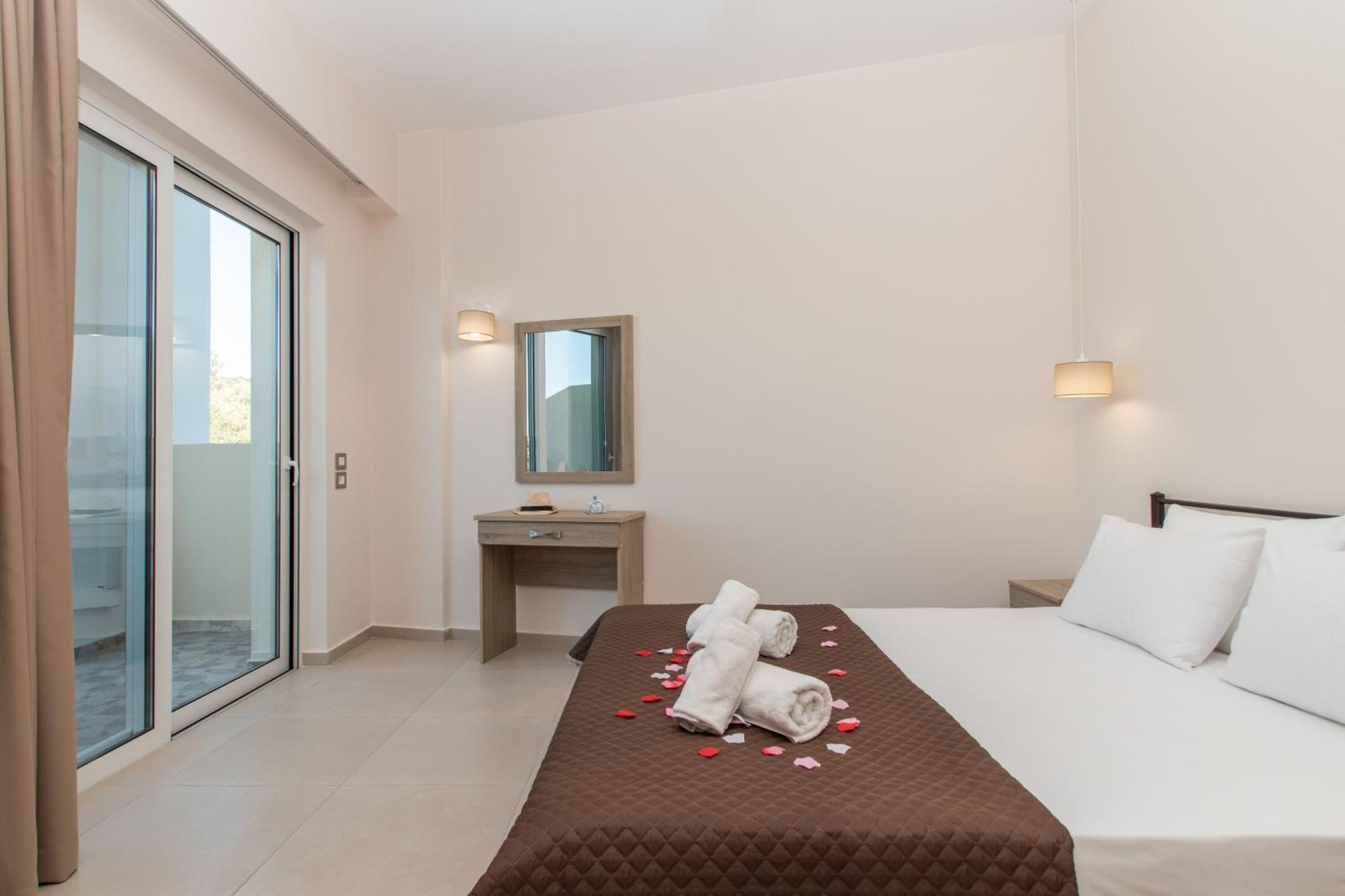 טסיליבי Katsaros Luxury Apts II 5 Min Walk To Beach מראה חיצוני תמונה