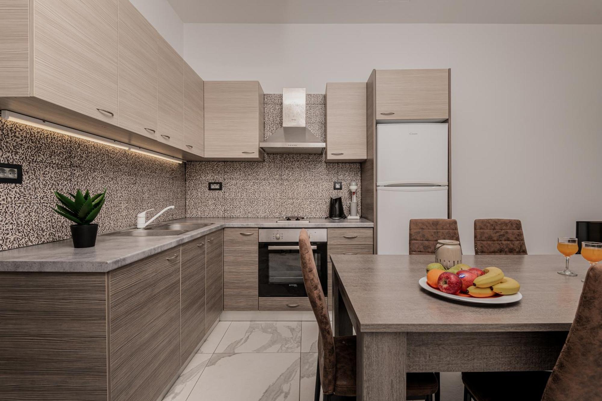 טסיליבי Katsaros Luxury Apts II 5 Min Walk To Beach מראה חיצוני תמונה