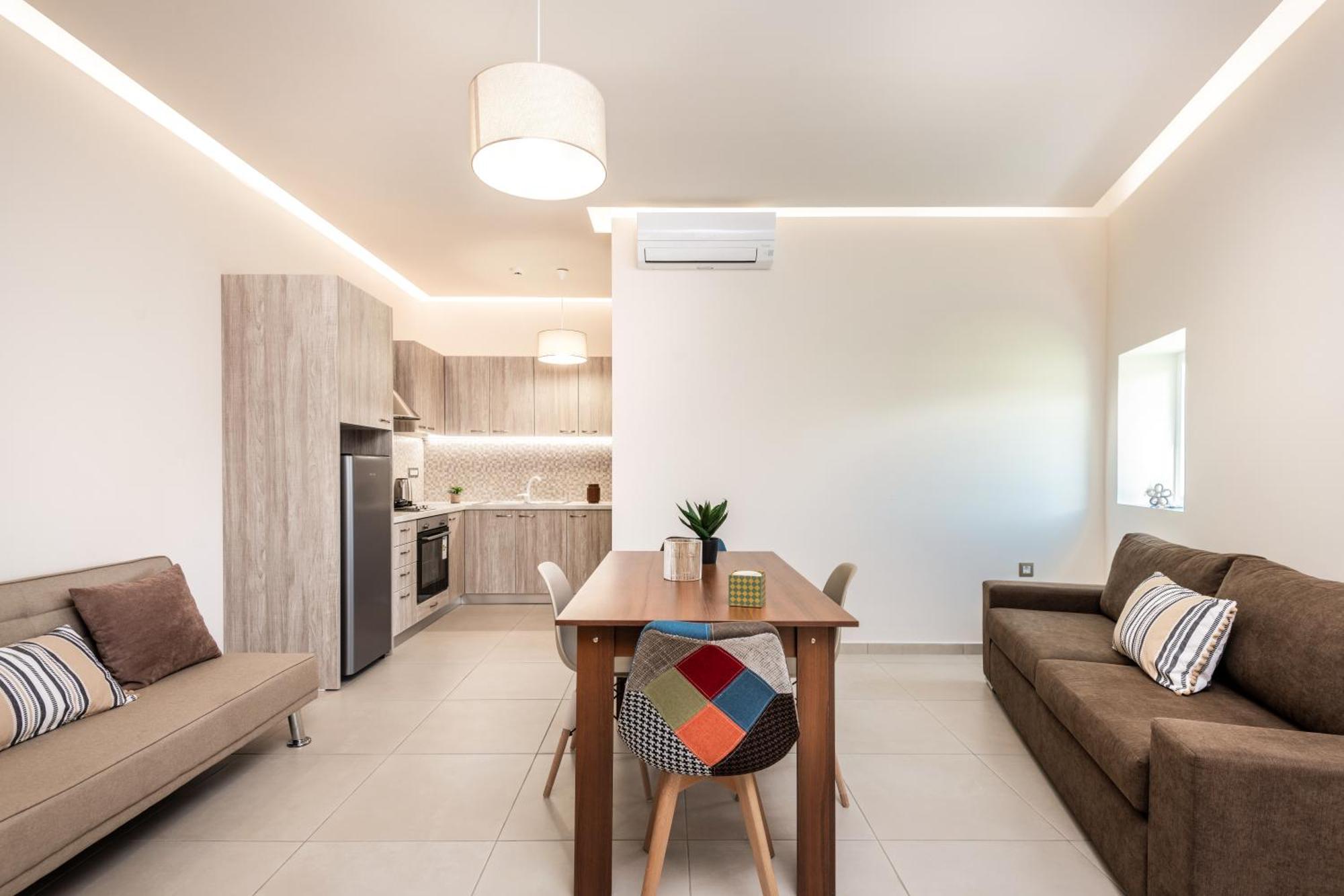 טסיליבי Katsaros Luxury Apts II 5 Min Walk To Beach מראה חיצוני תמונה