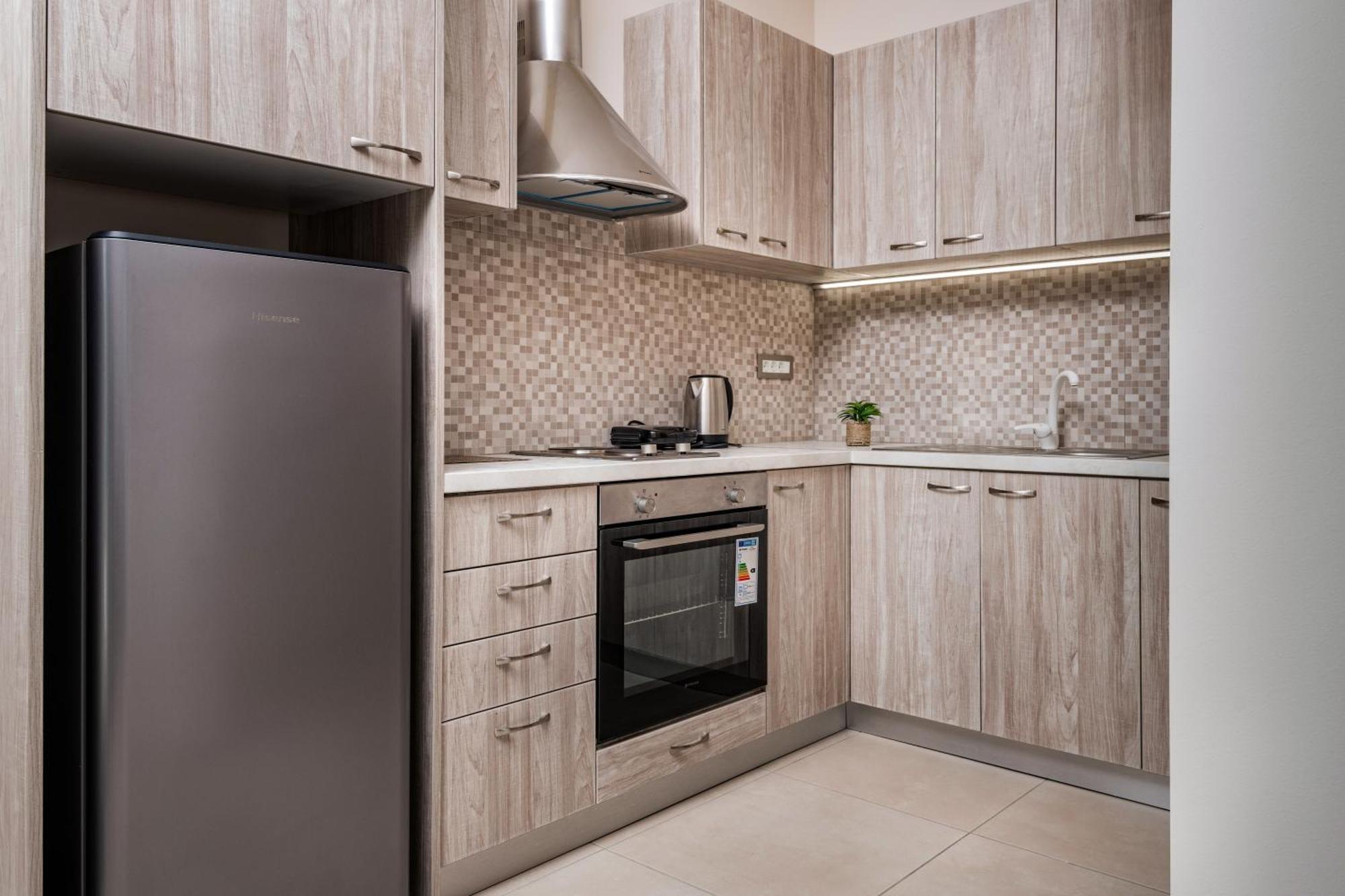 טסיליבי Katsaros Luxury Apts II 5 Min Walk To Beach מראה חיצוני תמונה